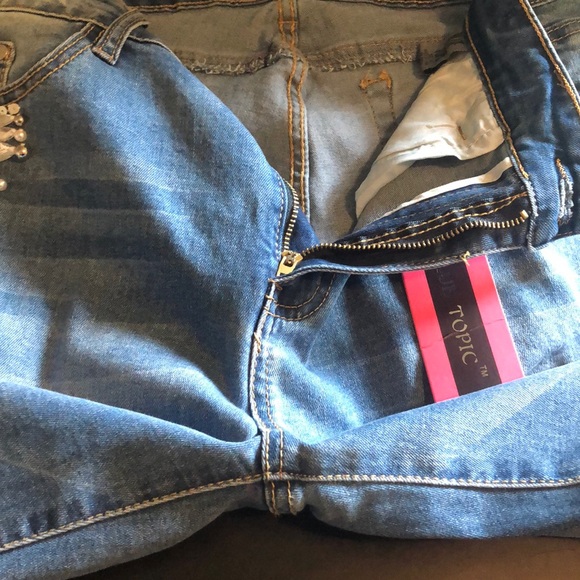 Blue Topic - Picture 6 of 7